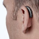 Oticon Opn S (RITE) - Elmas Siyah Rengi - Model Görünümü (arkadan)